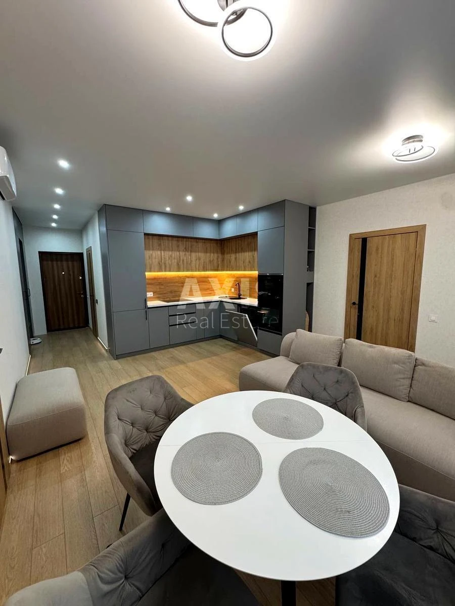 3k apartment shose Stolychne One A66549