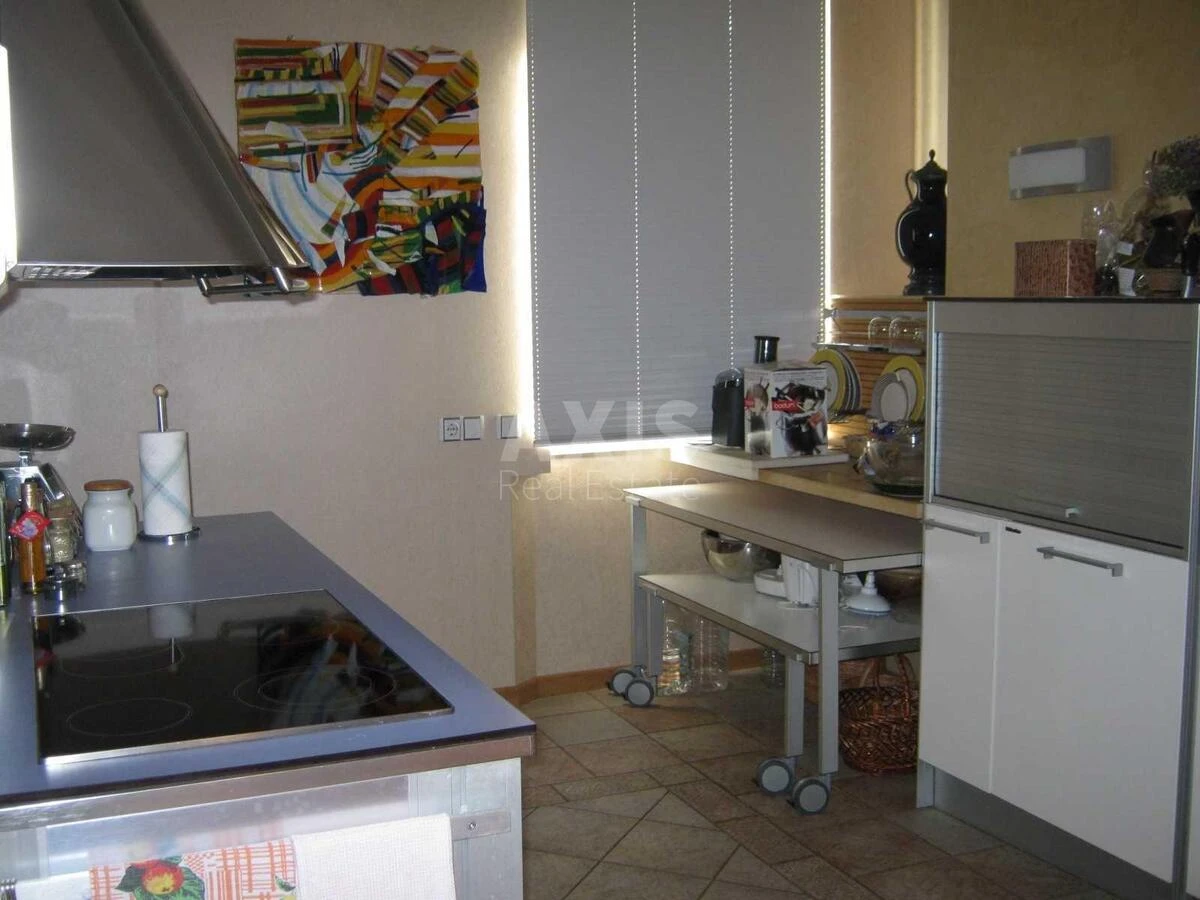 5k apartment vul. Derevljans'ka 10667979