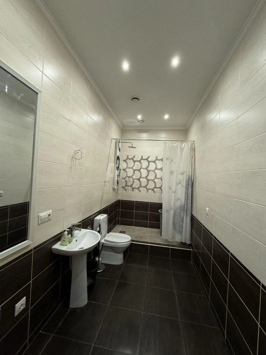 Office vul. Dmytrivs'ka 66А, 127m2675126