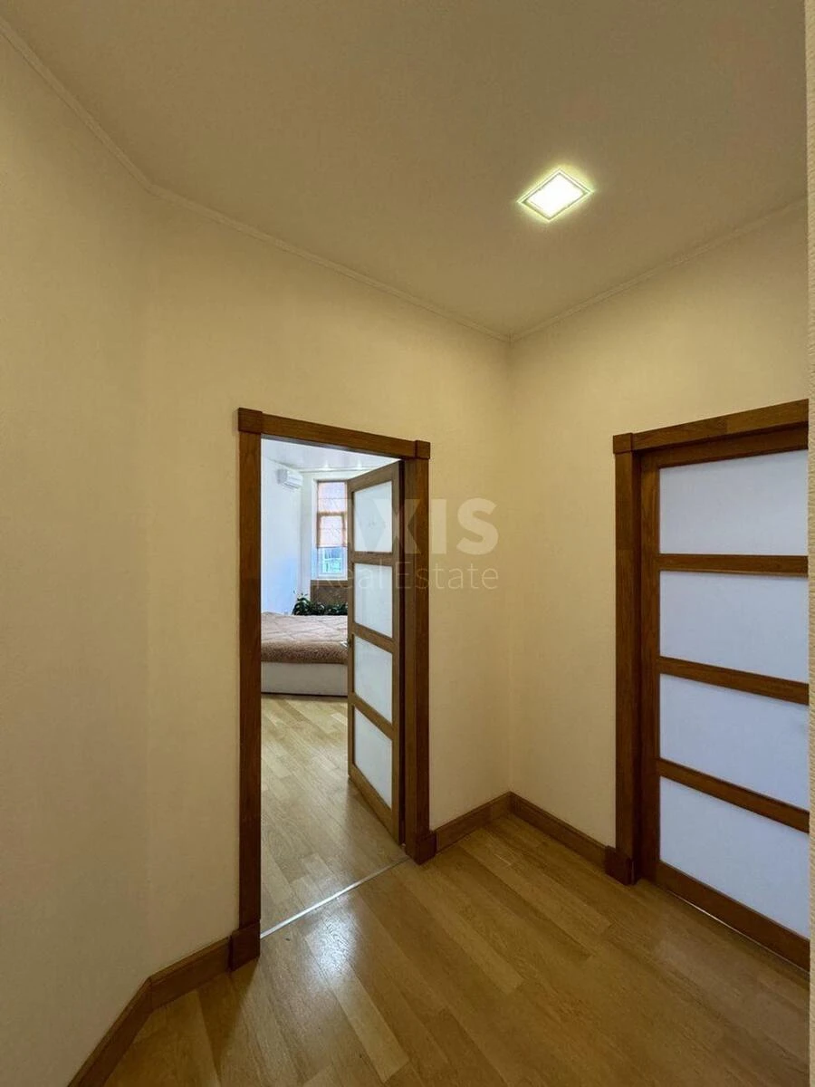 3k apartment vul. Dmytrivs'ka 66А675277