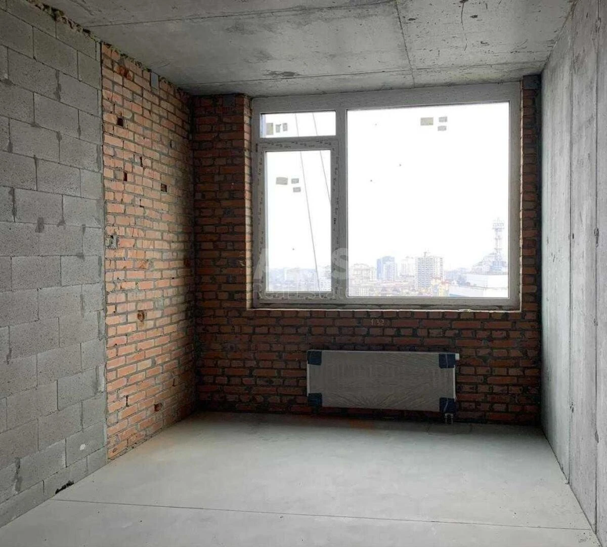 1k apartment pr-t Berestejskij 11657213