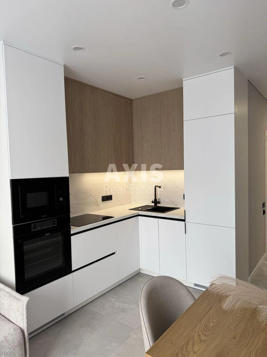 1k apartment vul. Rodyny Kristeriv 2062449