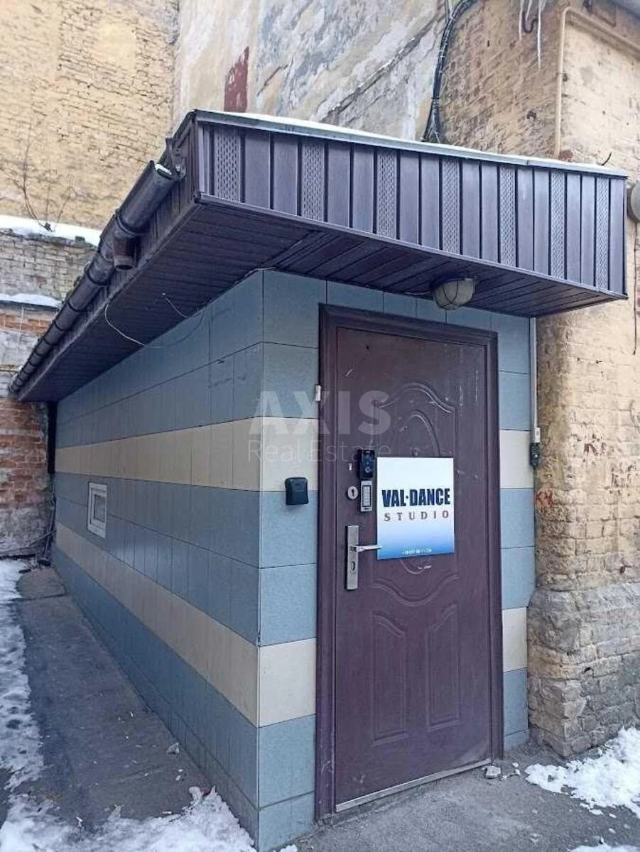 Объект торговли ул. Нижний Вал 33, 98м2646807