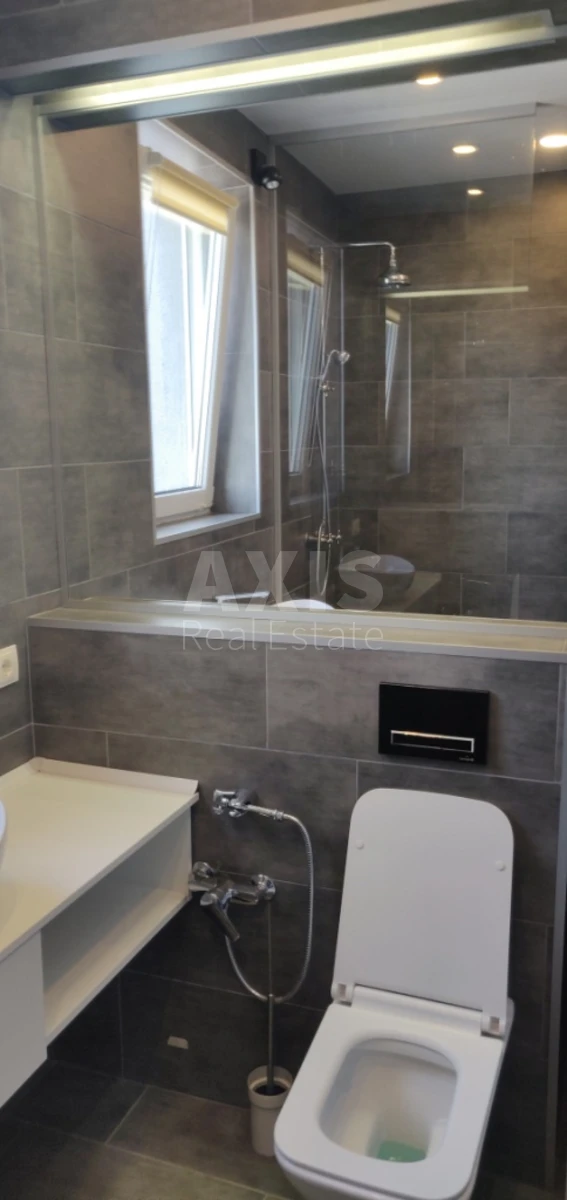 1k apartment vul. Mel'nykova fifty-one B644185