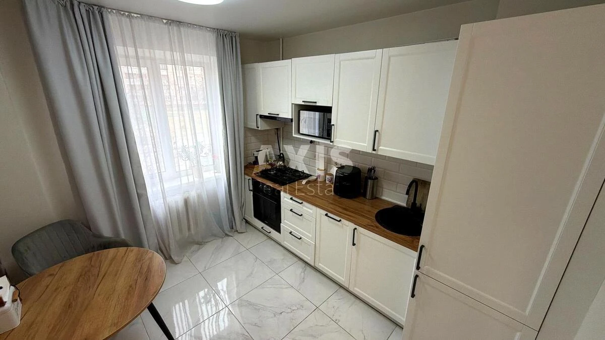 3к квартира пер. Червиновский 566400