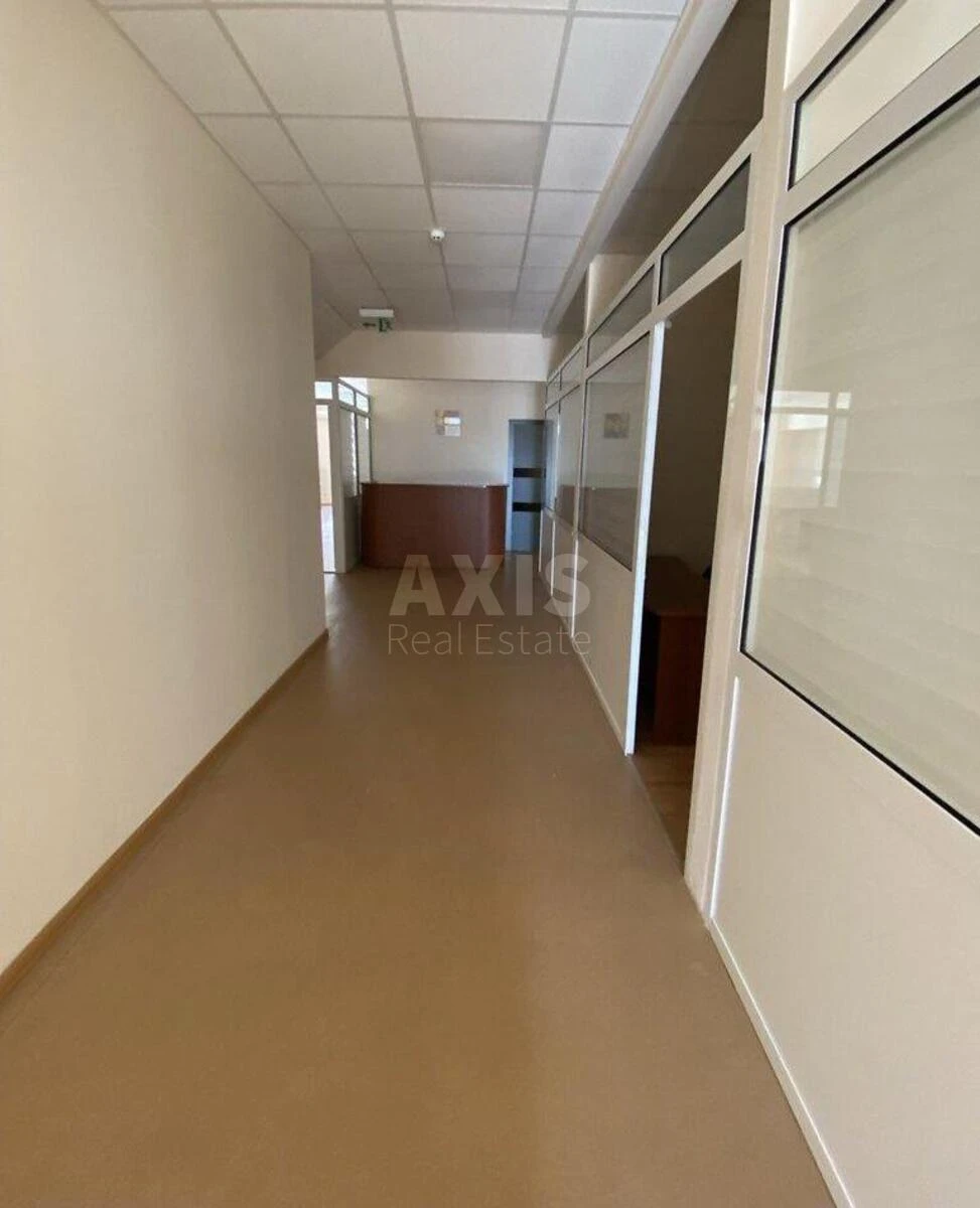 Office vul. Lypkivs'kogo Vasylja Mytropolyta 45, 272m2713603