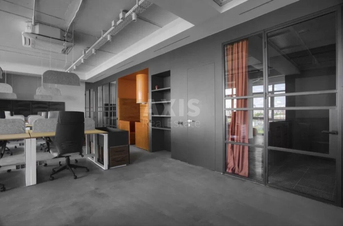 Office vul. Sichovyh Stril'civ 84А, 217m2681180