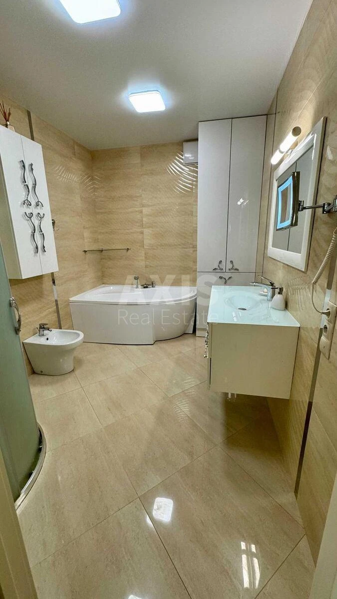 3k apartment vul. Metrologichna 546550612