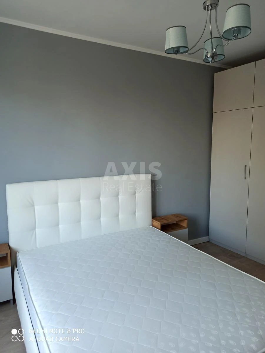 2k apartment vul. Oleksandra Olesja 4А702266