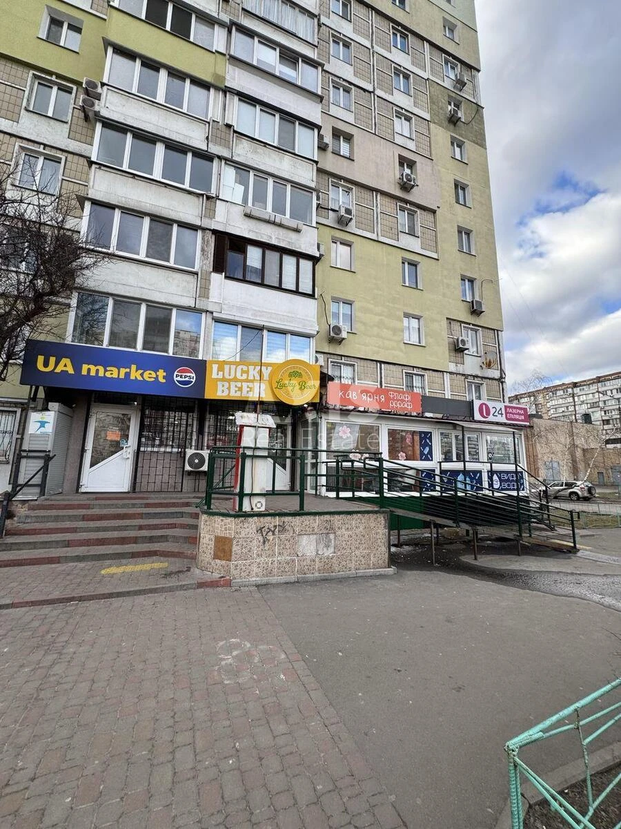 Trade object pr-t Chervonoyi Kalyny 5, 73m268165