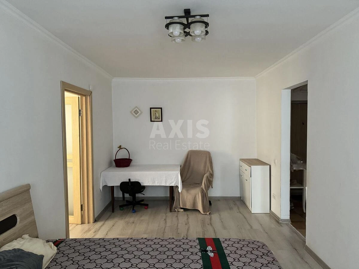 2k apartment vul. Jarmoly Viktora 38А653413
