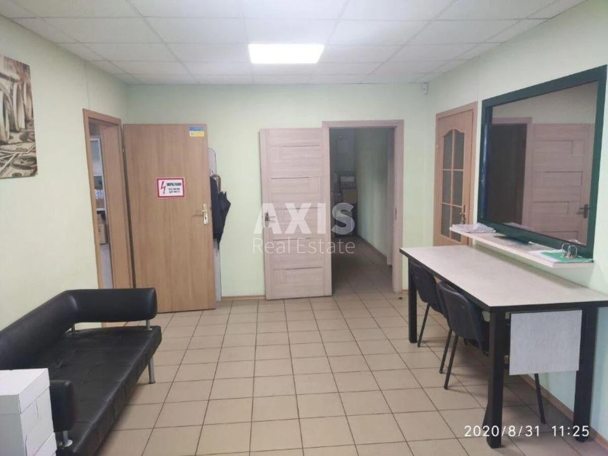 Объект торговли ул. Братства Тарасовцев 5, 100м2674250