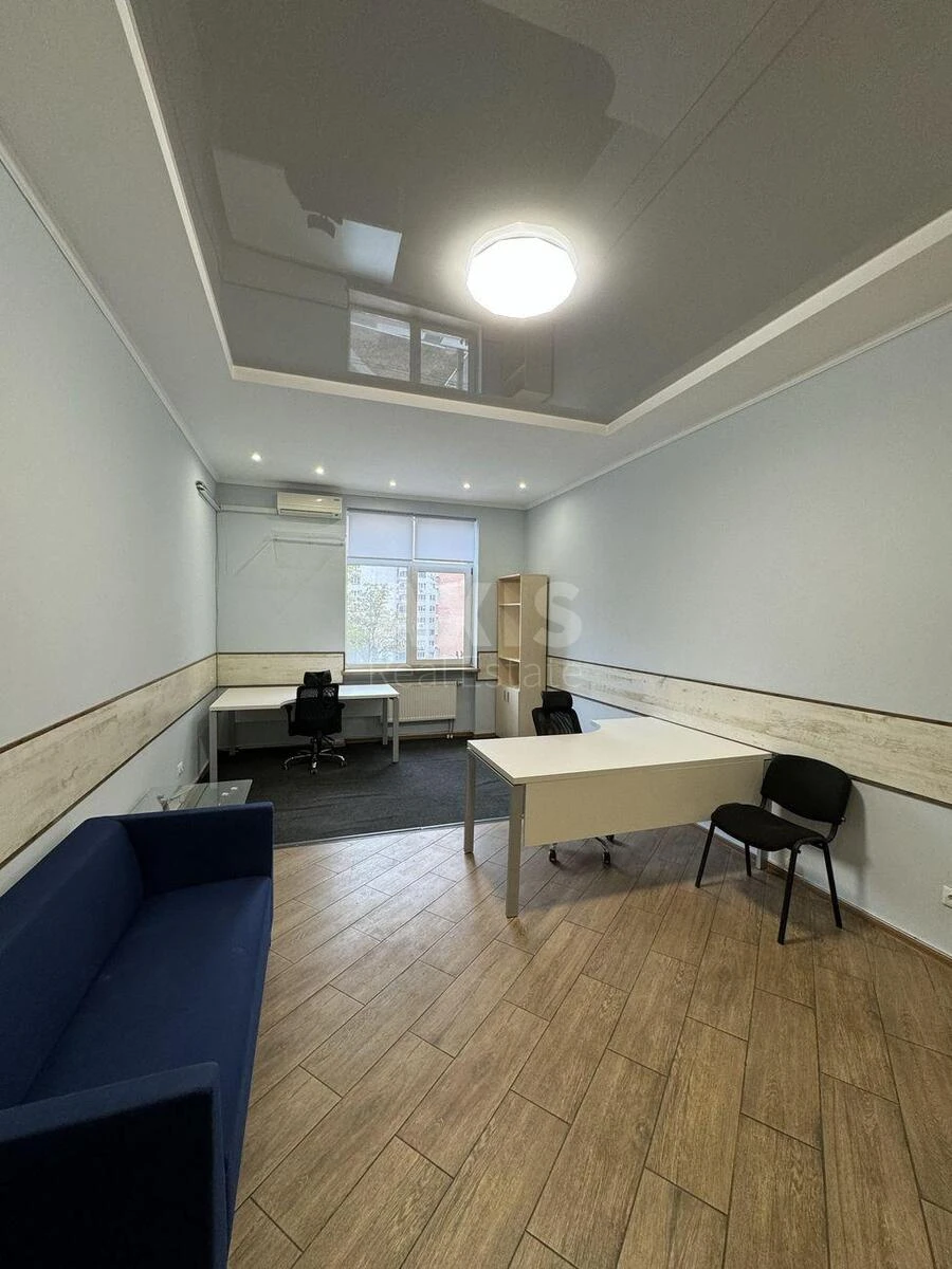 Office vul. Dmytrivs'ka 66А, 127m2675127