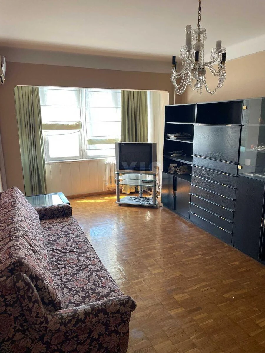 2k apartment vul. Miljutenka 15671883