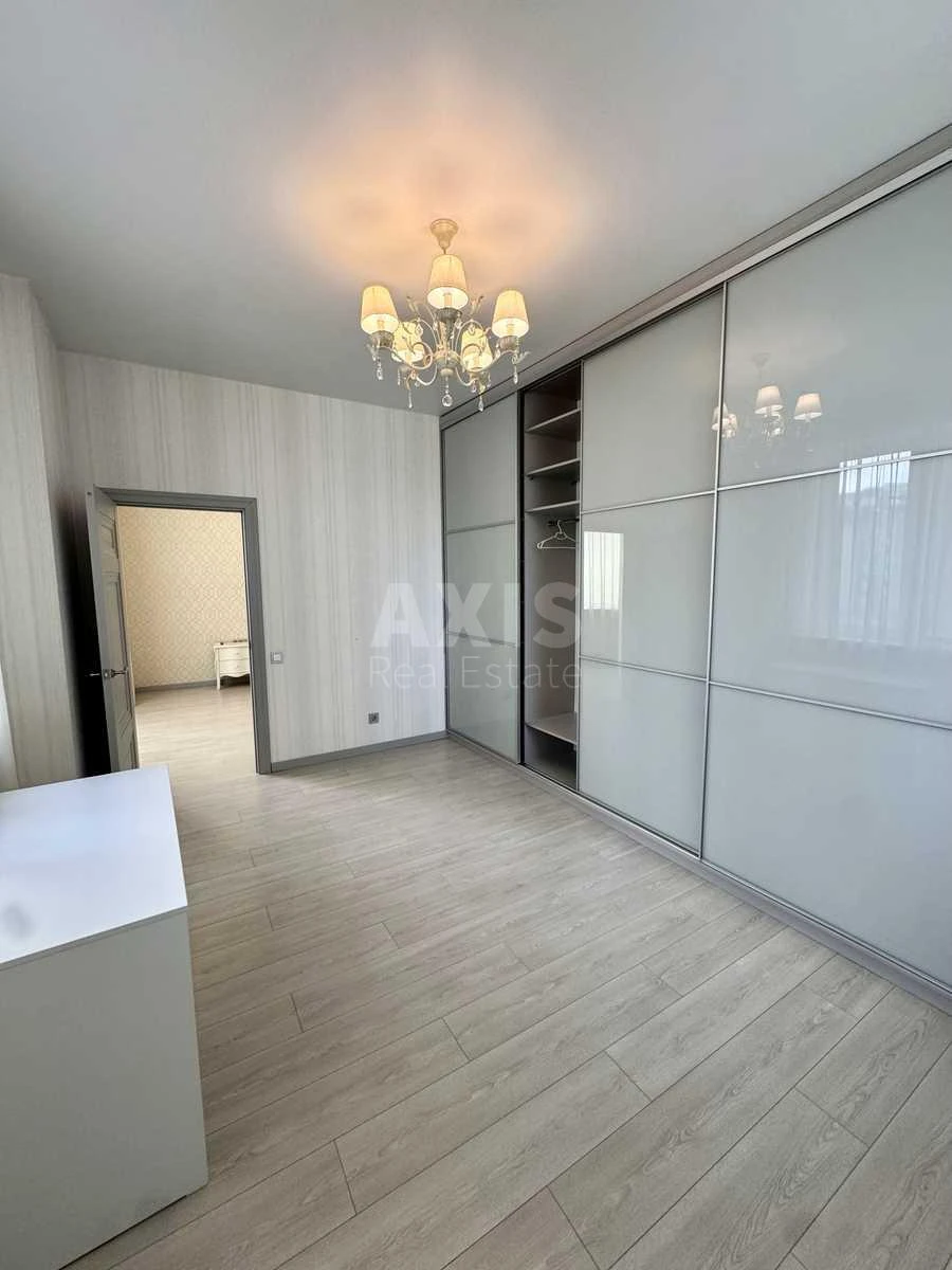 3к квартира ул. Андрея Верхогляда 14А7036915