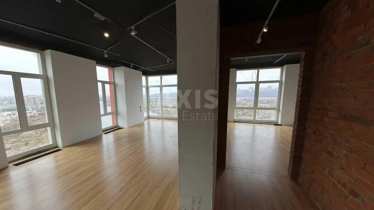 4k apartment vul. Mykil's'ko-Slobids'ka 13695170