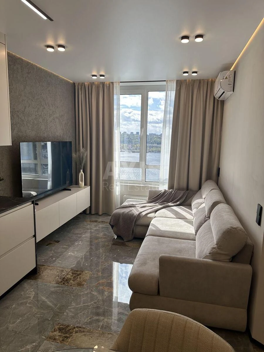 2k apartment nab. Dniprovs'ka 15676912