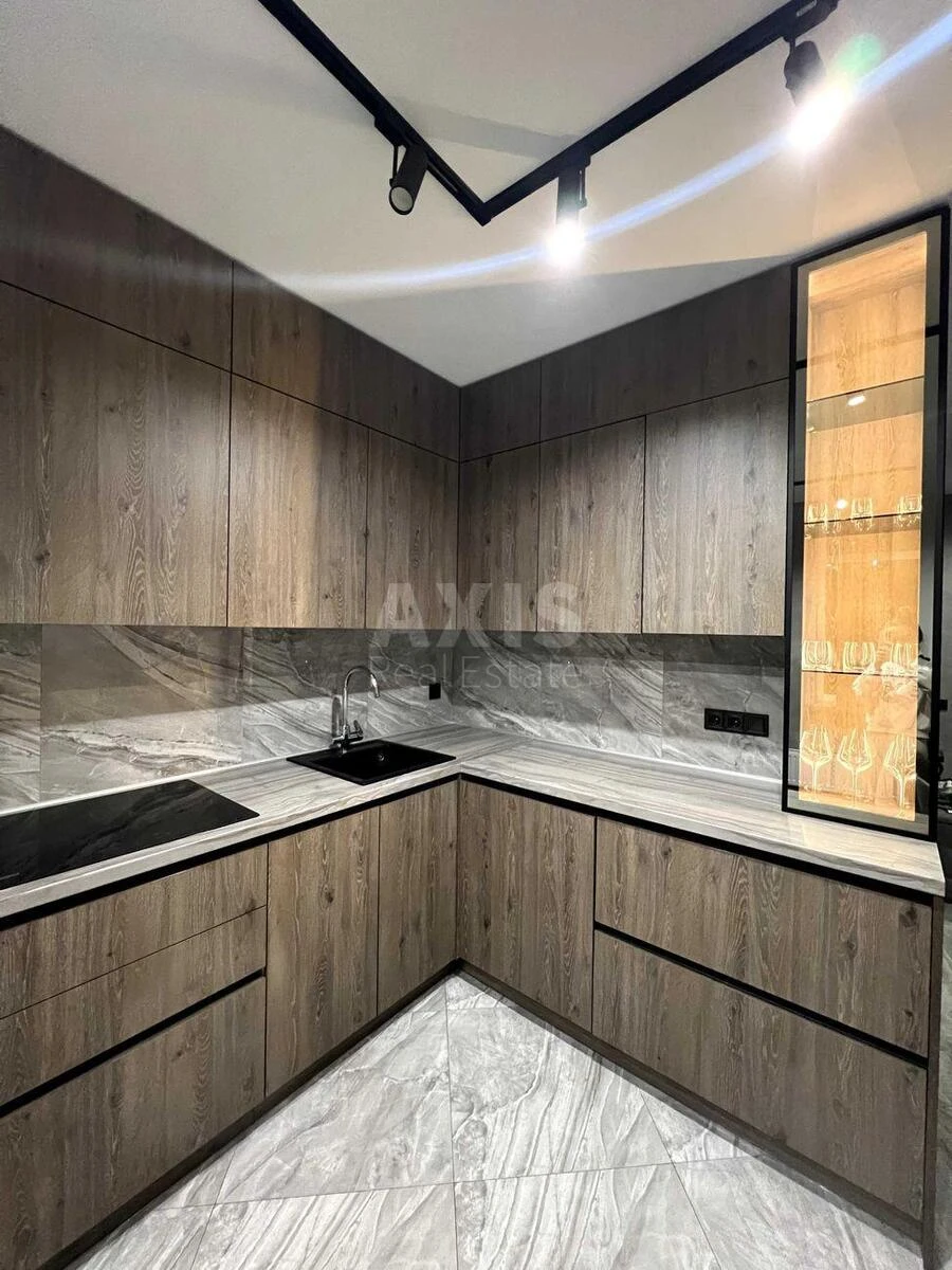 2k apartment vul. Stusa Vasylja 7Б708460