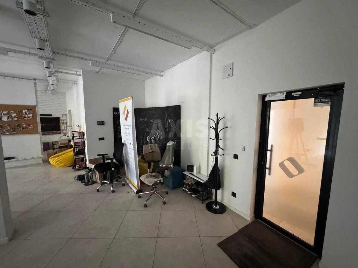 Office vul. Vasylya Tyutyunnyka 28, 155m2667172