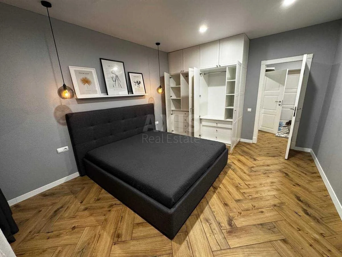 1k apartment vul. Nyzhn'okljuchova 14710895