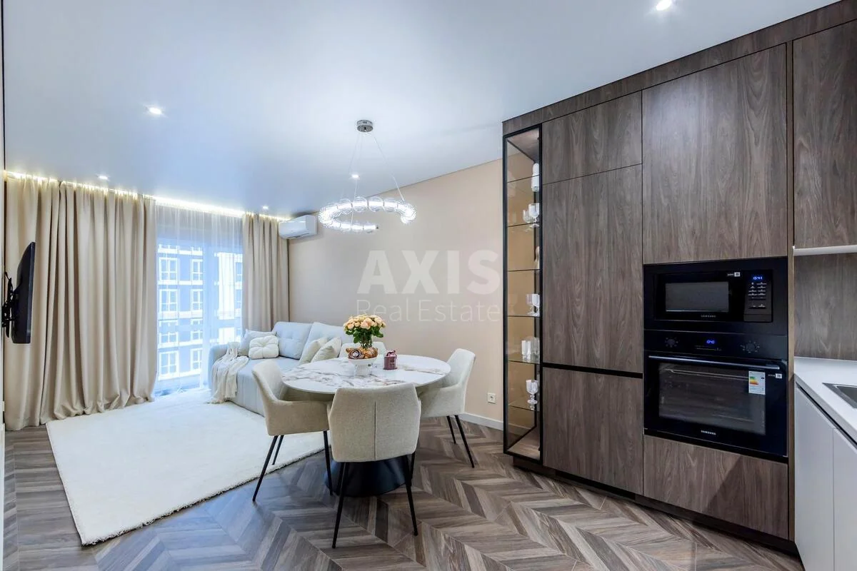 2k apartment vul. Myhajla Maksymovycha 24