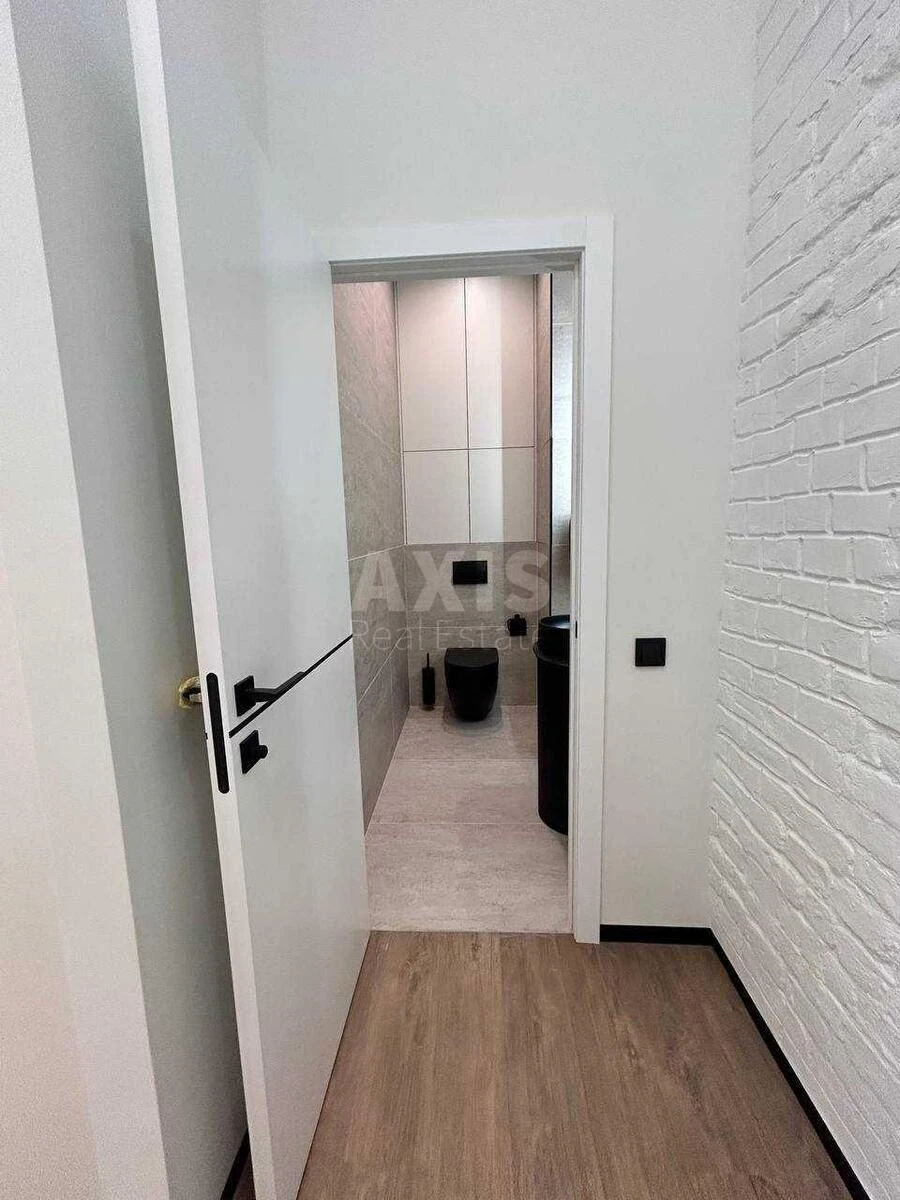 Office vul. Bohdana Stupky 3, 81m27122111