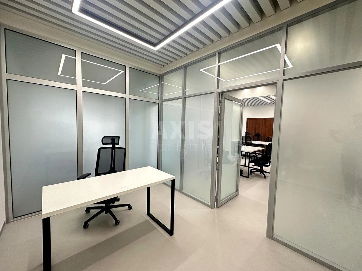 Office vul. Gonchara Olesja 41, 400m2658556