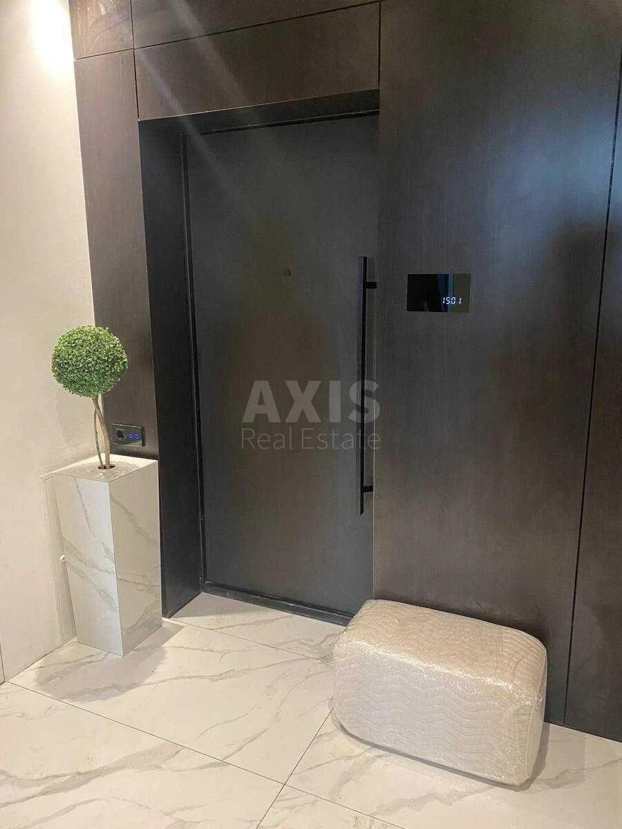 4k apartment vul. Mykil's'ko-Slobids'ka 13695174
