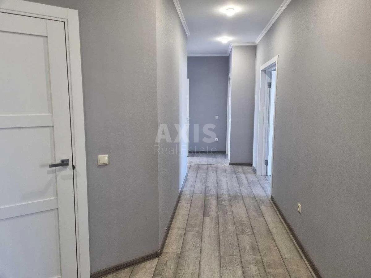3k apartment vul. Sverstjuka Jevgena 4663359