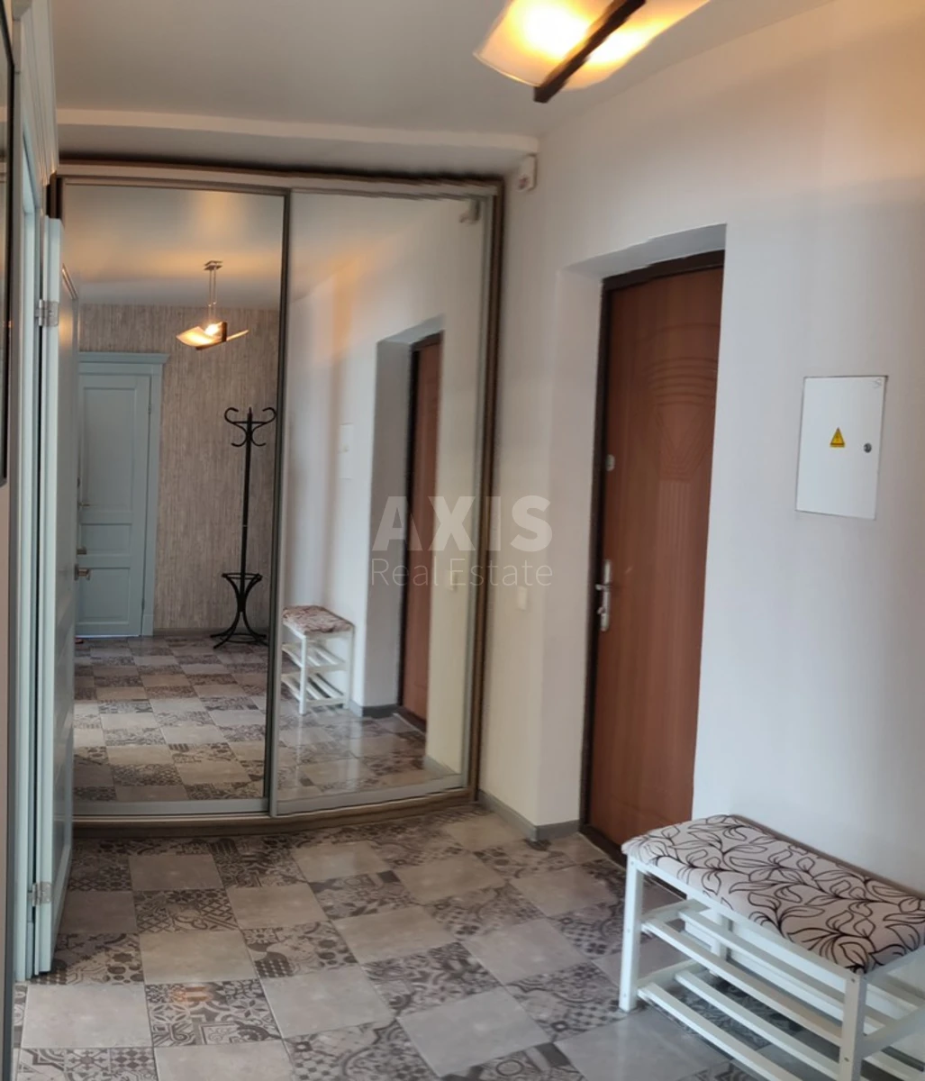 1k apartment vul. Mel'nykova fifty-one B6441810