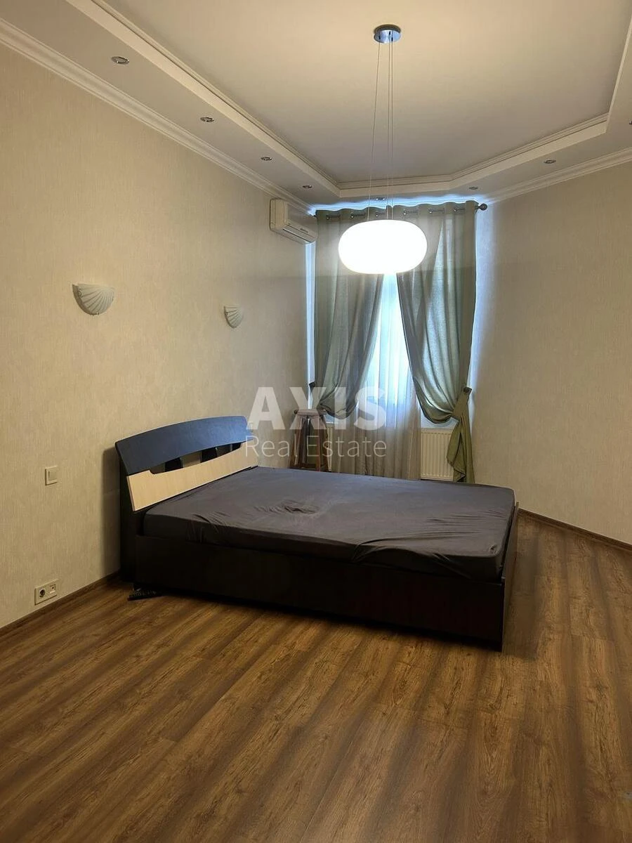 2k apartment vul. Kyrylivs'ka Eighty-five/Eighty-seven A648235