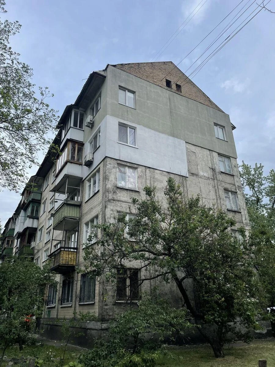 2k apartment vul. Budivel'nykiv 166600512