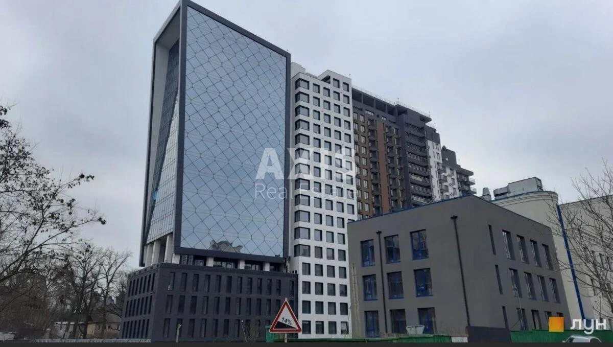 Объект торговли ул. Стуса Василия 35, 86м255332