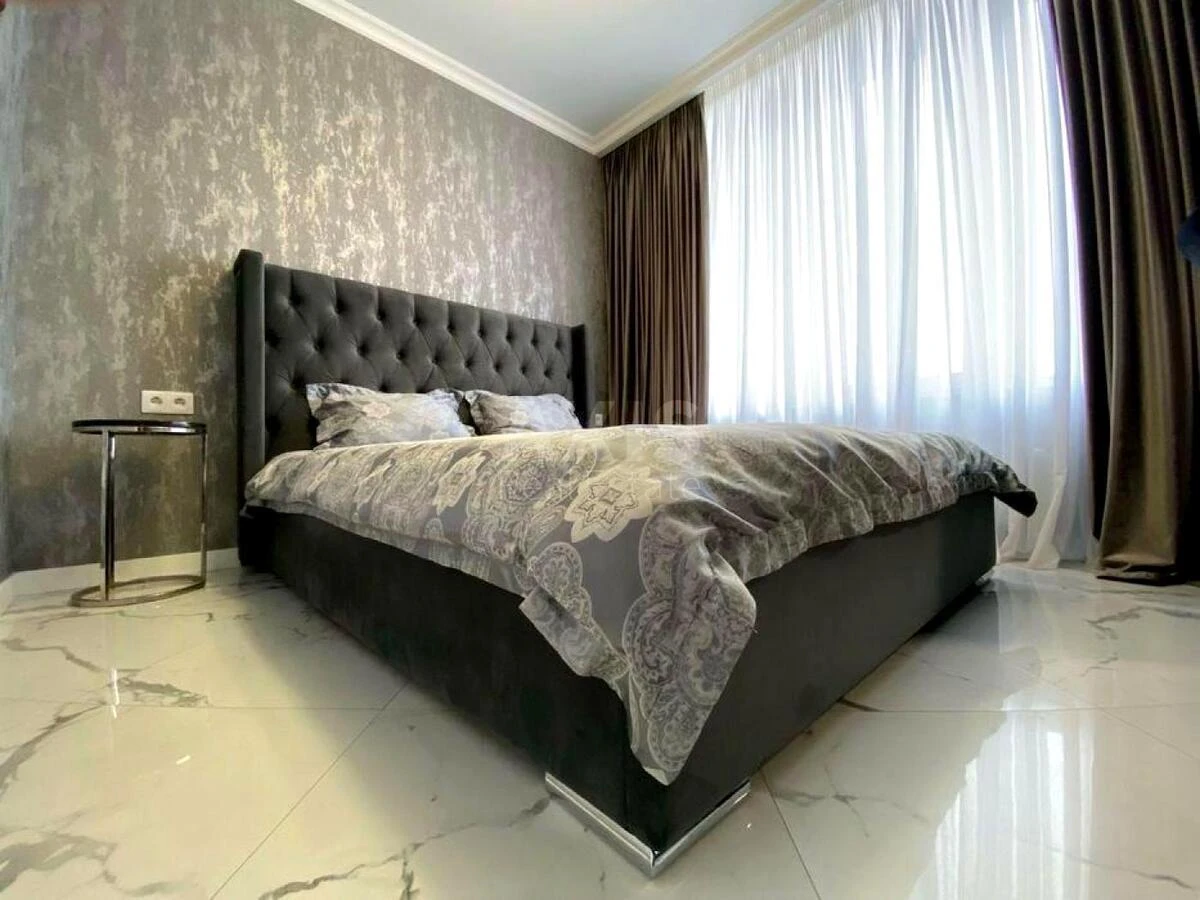 2k apartment nab. Dniprovs'ka 20А703894