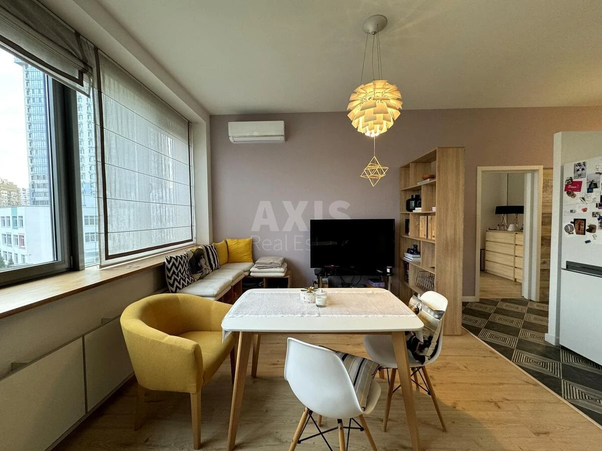 1k apartment vul. Truskavec'ka 4Б6401410