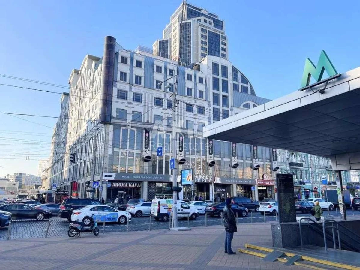 Office vul. Velyka Vasyl'kivs'ka 72, 245m229718