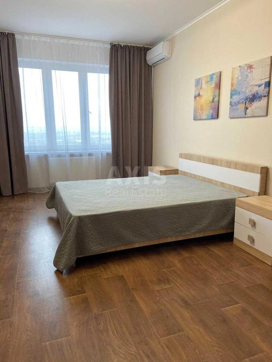 1k apartment vul. Revuc'kogo 100642094