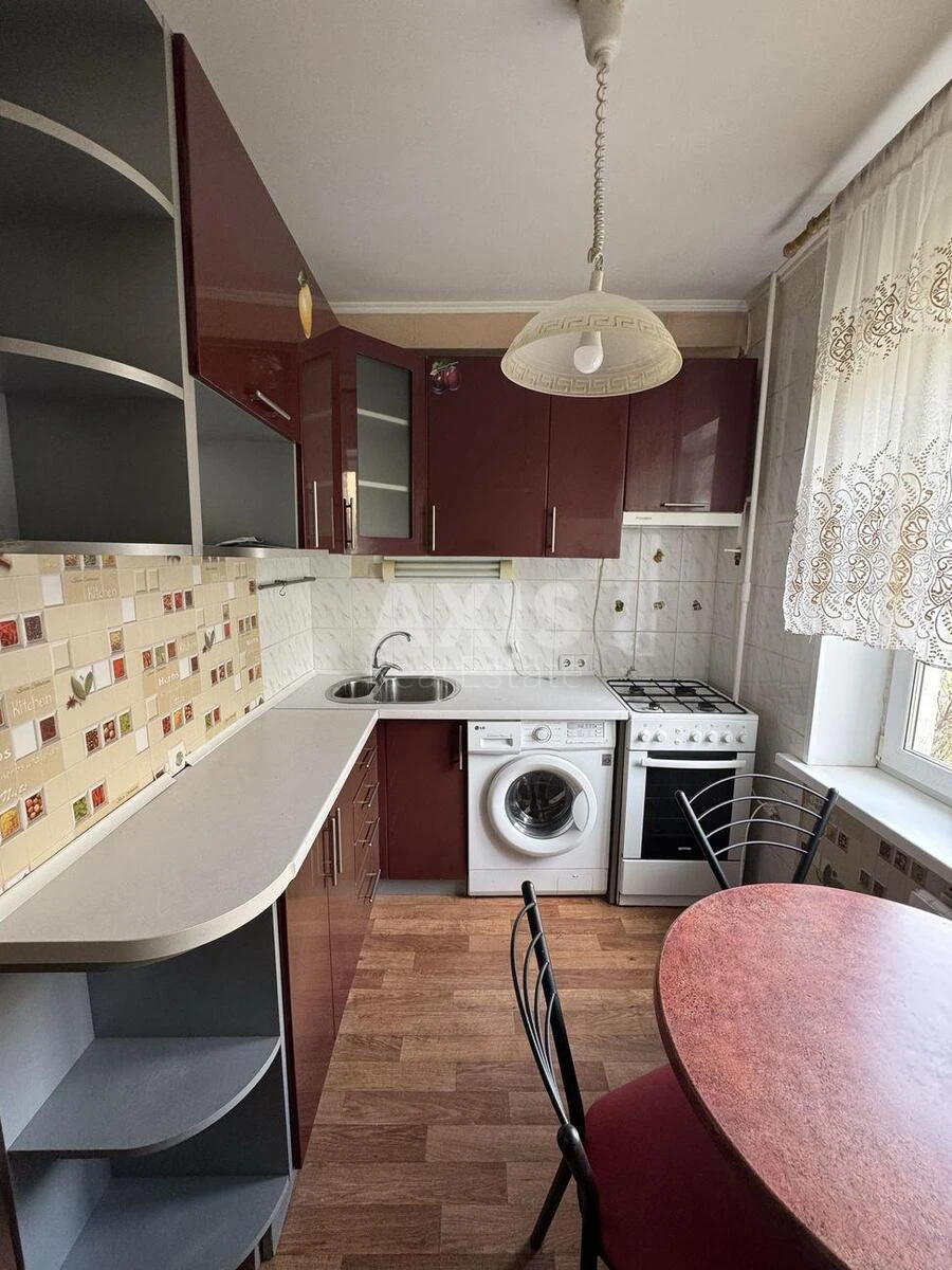 1к квартира ул. Вышгородская 50В67374