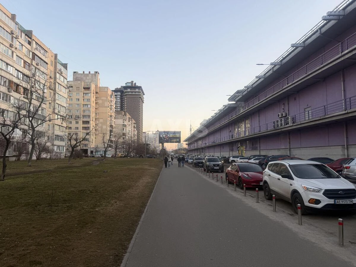 Объект торговли пр-т Оболонский 30, 102м2660872