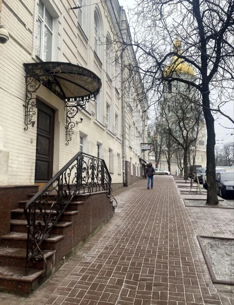 Office vul. Volodymyrs'ka 23А, 198m2621416