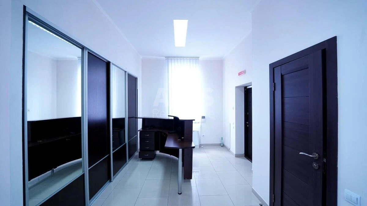 Офис ул. Антоновича 33В, 145м2634191