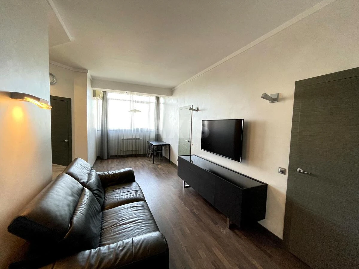 3k apartment vul. Jevgena Konoval'cja 44А668980