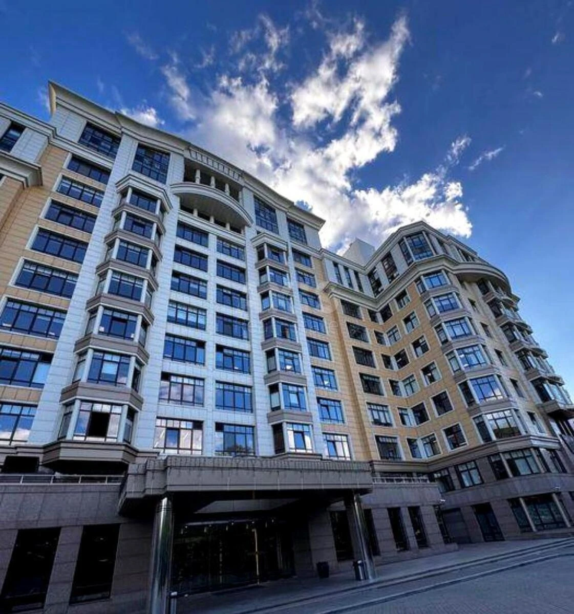 Office vul. Grushevs'kogo Myhajla 9, 510m266006