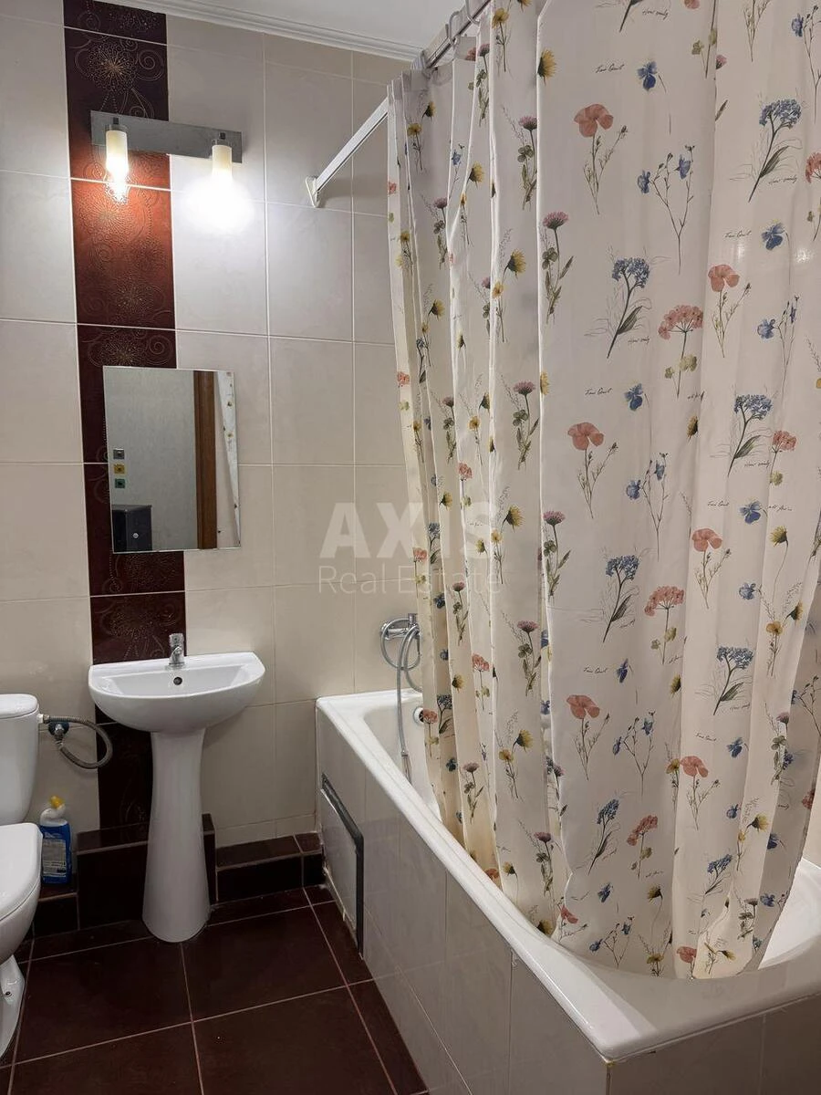 1k apartment vul. Voskresens'ka 14Г706543