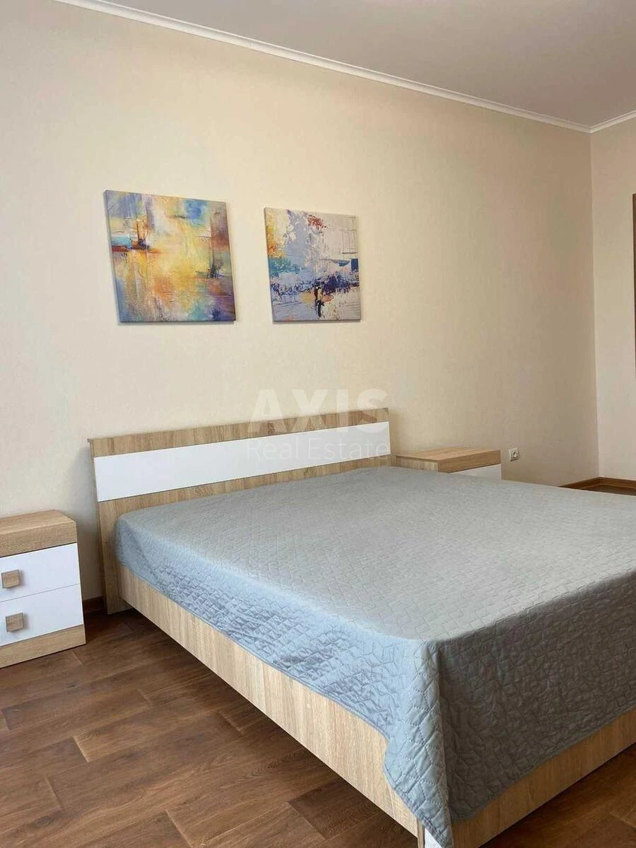 1k apartment vul. Revuc'kogo 100642095