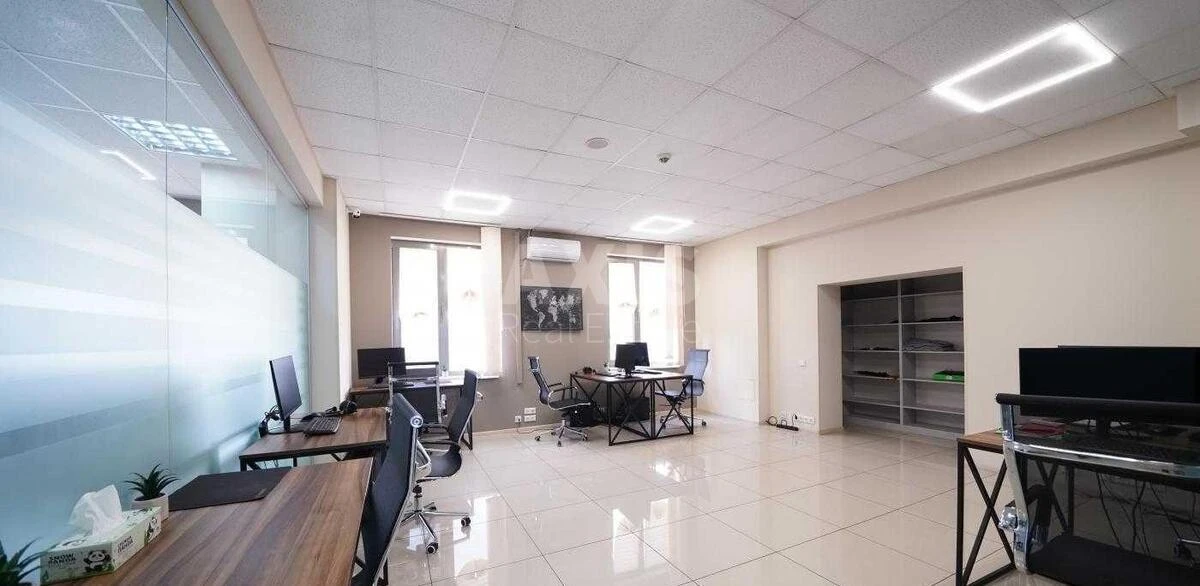 Office vul. Velyka Vasyl'kivs'ka 72, 400m2662973