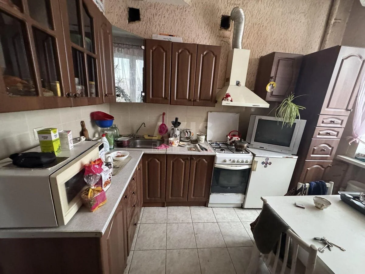 2к квартира ул. Вышгородская 4