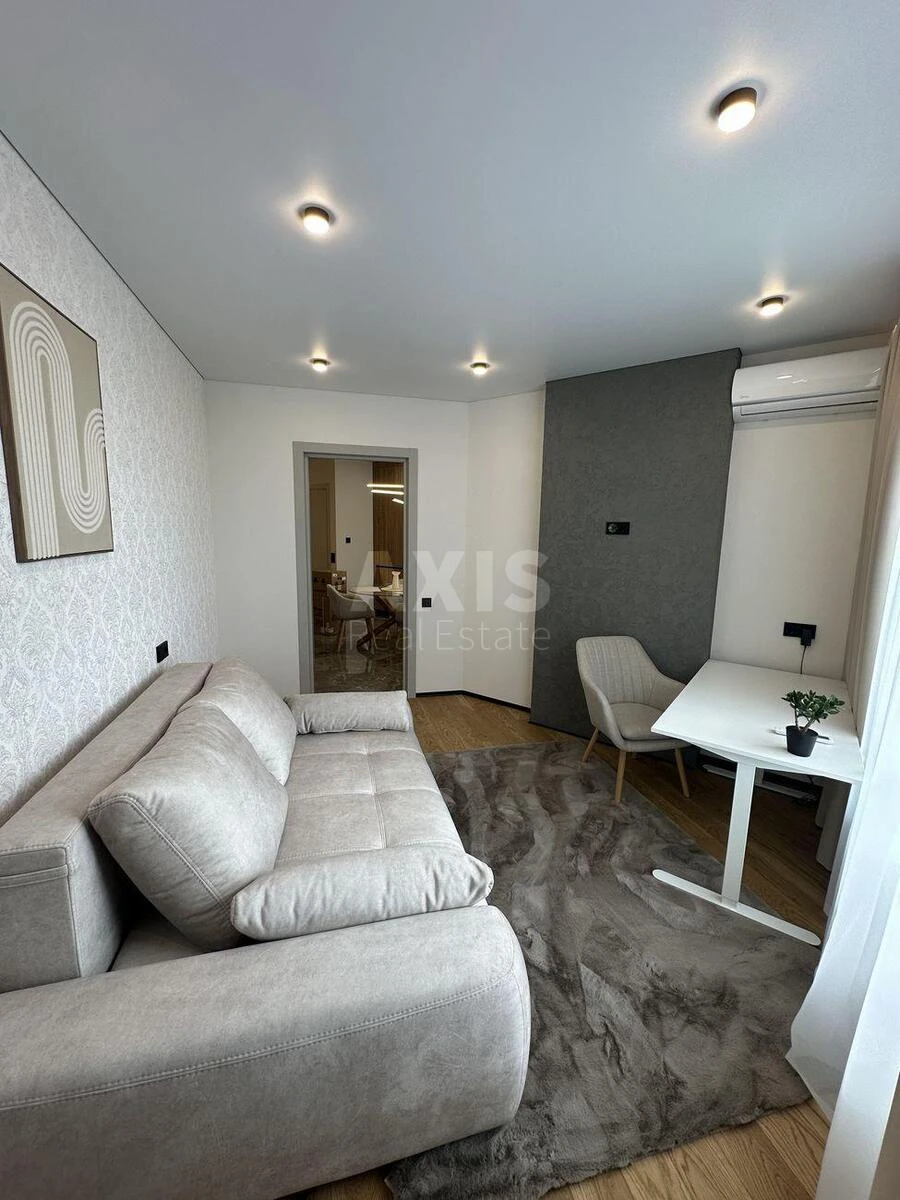 2k apartment nab. Dniprovs'ka 15676914