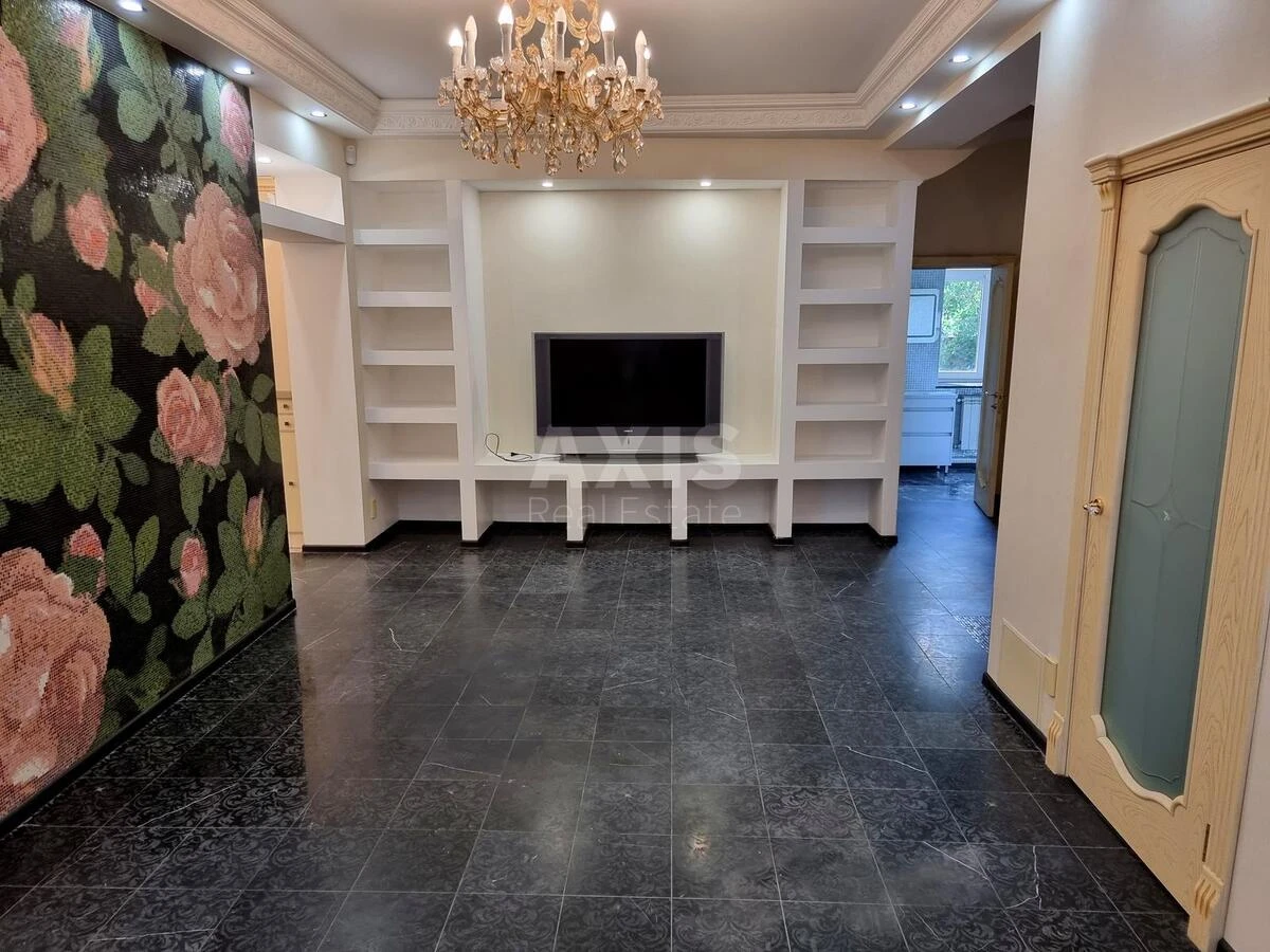 House vul. Rajevs'kogo Mykoly, 500m2, Kyiv city6661618