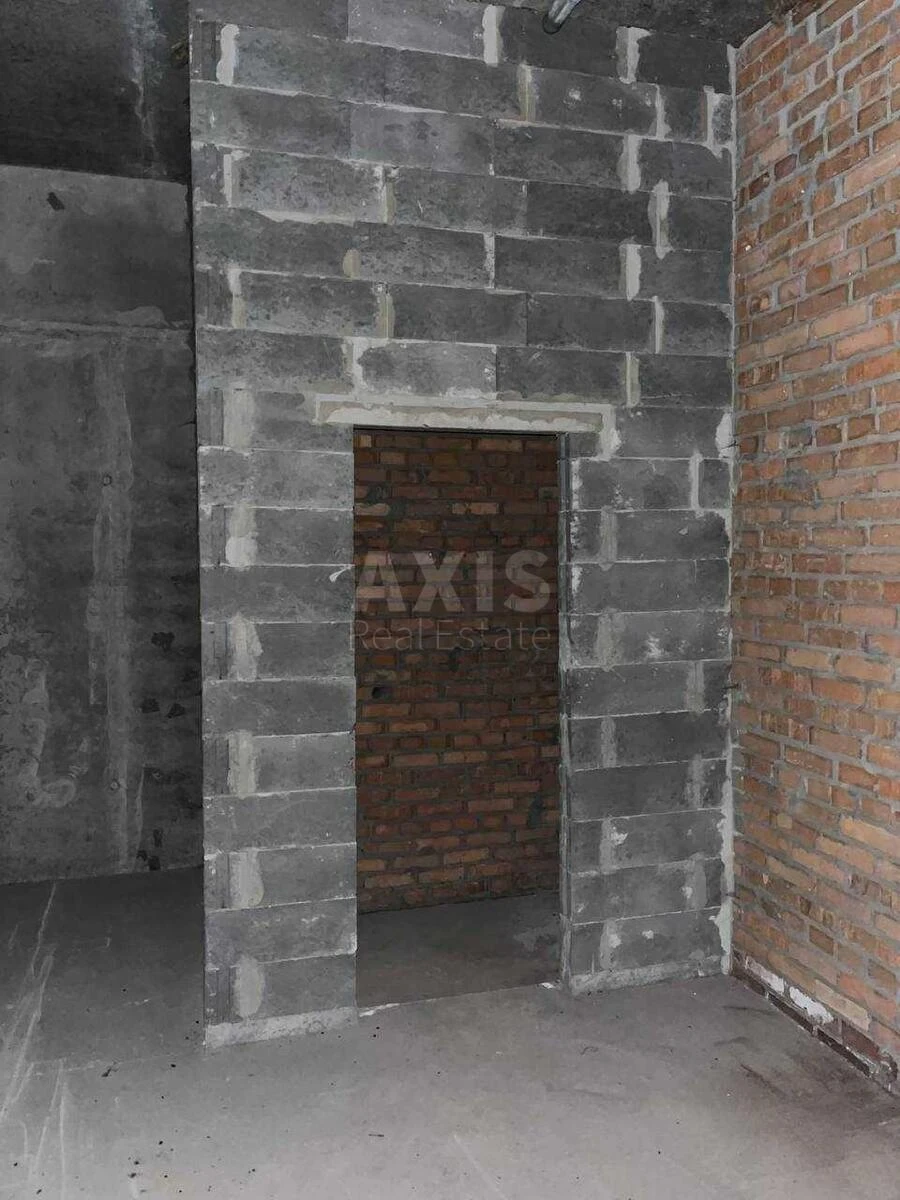 Service object vul. Oleksandra Olesja 7, 69m2651997